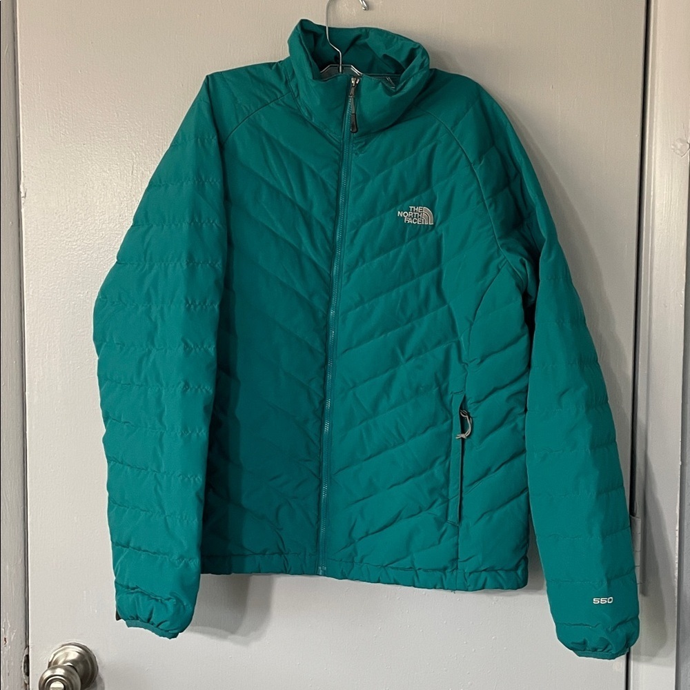 The North Face550  Women's Turquoise Puffer Jacket
